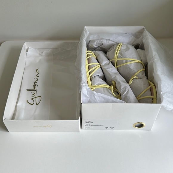 Anthropologie GUILHERMINA Lace-Up Sandals in Light Yellow Size 7 NWB - Picture 2 of 4